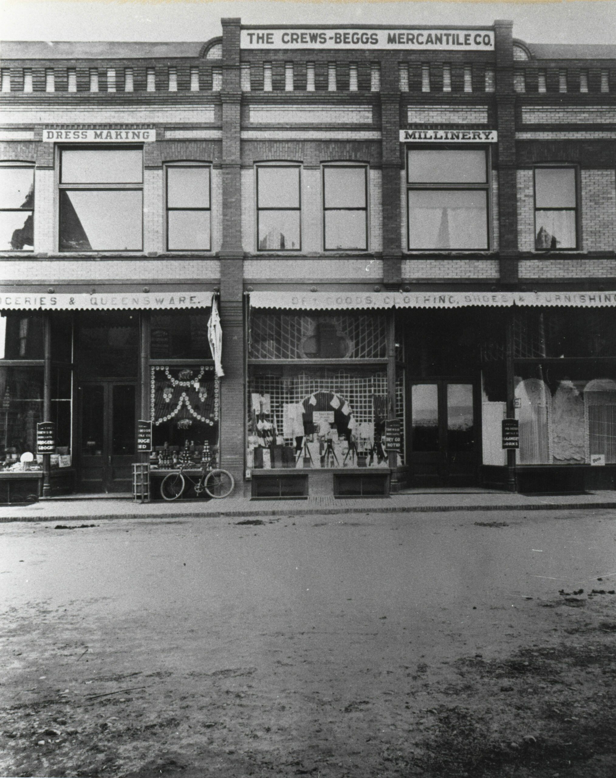 Using space left vacant by the 1888 fire, Charles Webster Crews and R. H. Beggs constructed this building in 1900 as a branch of their Pueblo store. The company, founded in 1882 in Leadville, went out of business in 2000 after closure of the Salida store – the last of three.  (1)