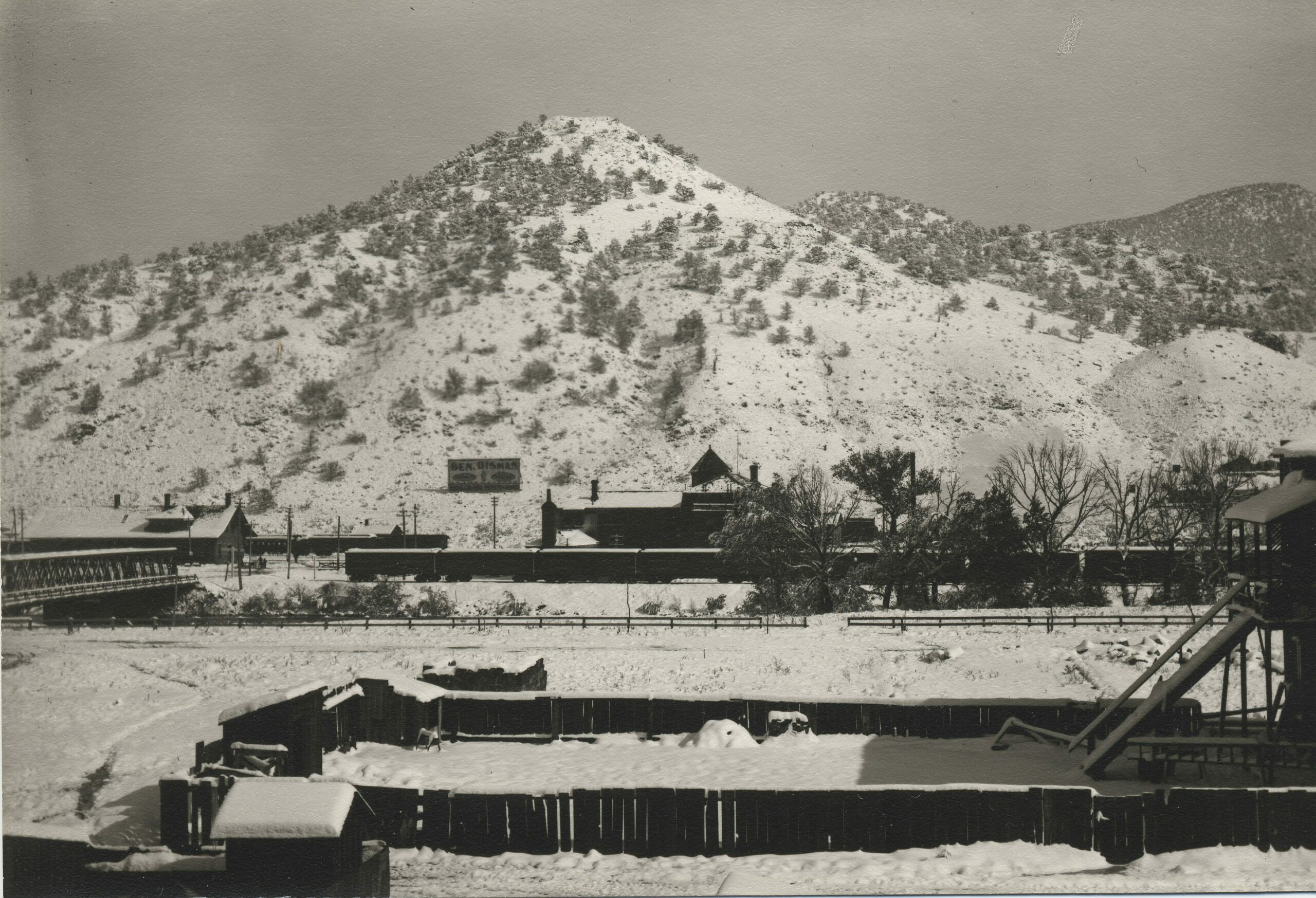 The depot and railyard, viewed from across the Arkansas River, near where Riverside Park is located today.